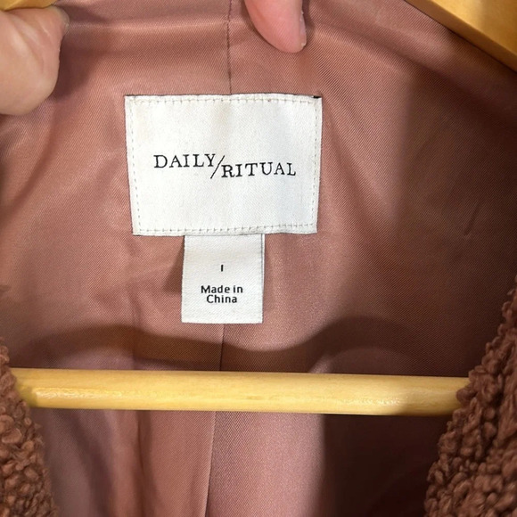 Daily Ritual Oversized Teddy Bear Fleece Jacket Size Large - Picture 8 of 11